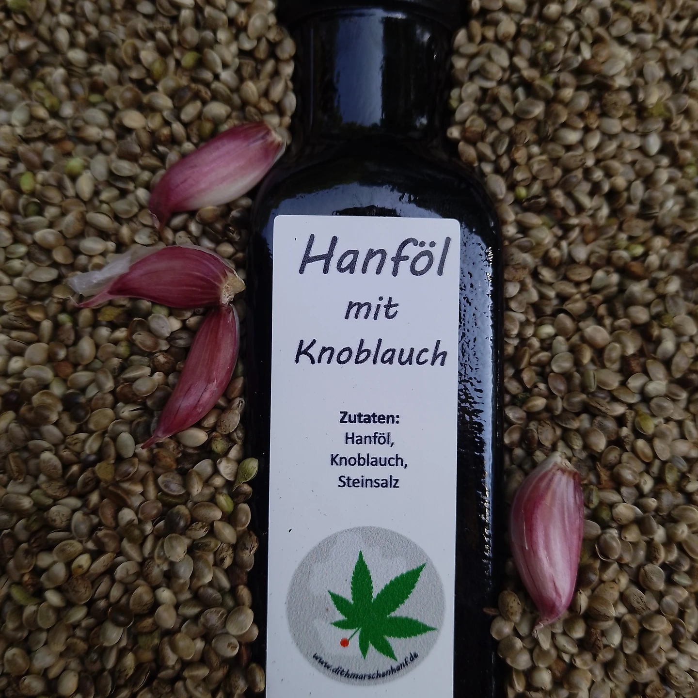 Nutzhanföl mit Knoblauch