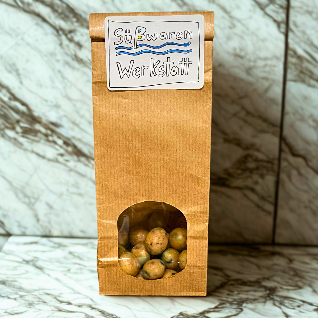 Lakritzzauber in weißer Schokolade & Pistazie