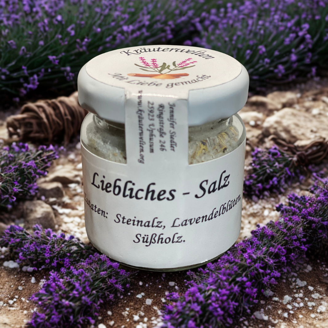 Salz mit Lavendelblüten und Süßholz