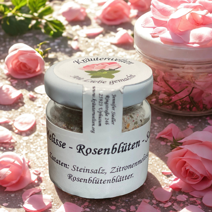 Salz mit Melisse und Rosenblütenblätter