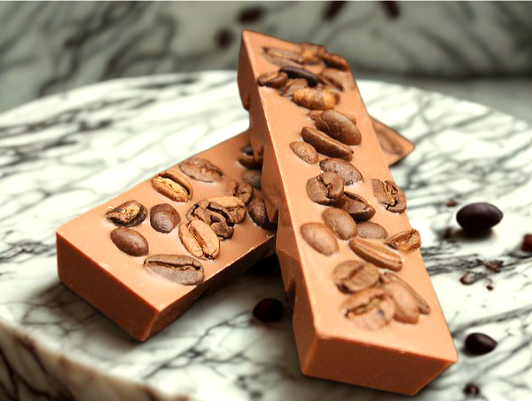 Edelvollmilchriegel mit Arabica-Kaffeebohnen